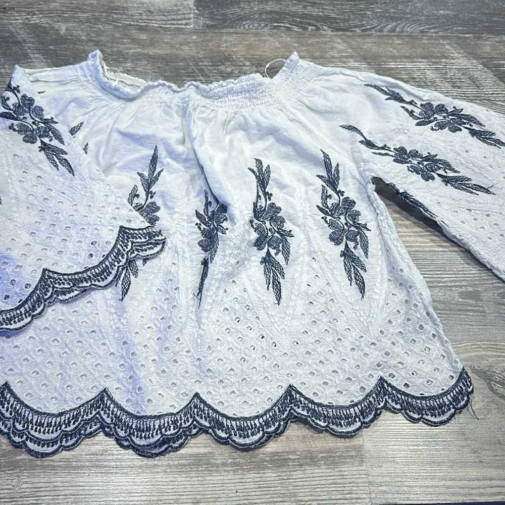 Vivid Importers Top